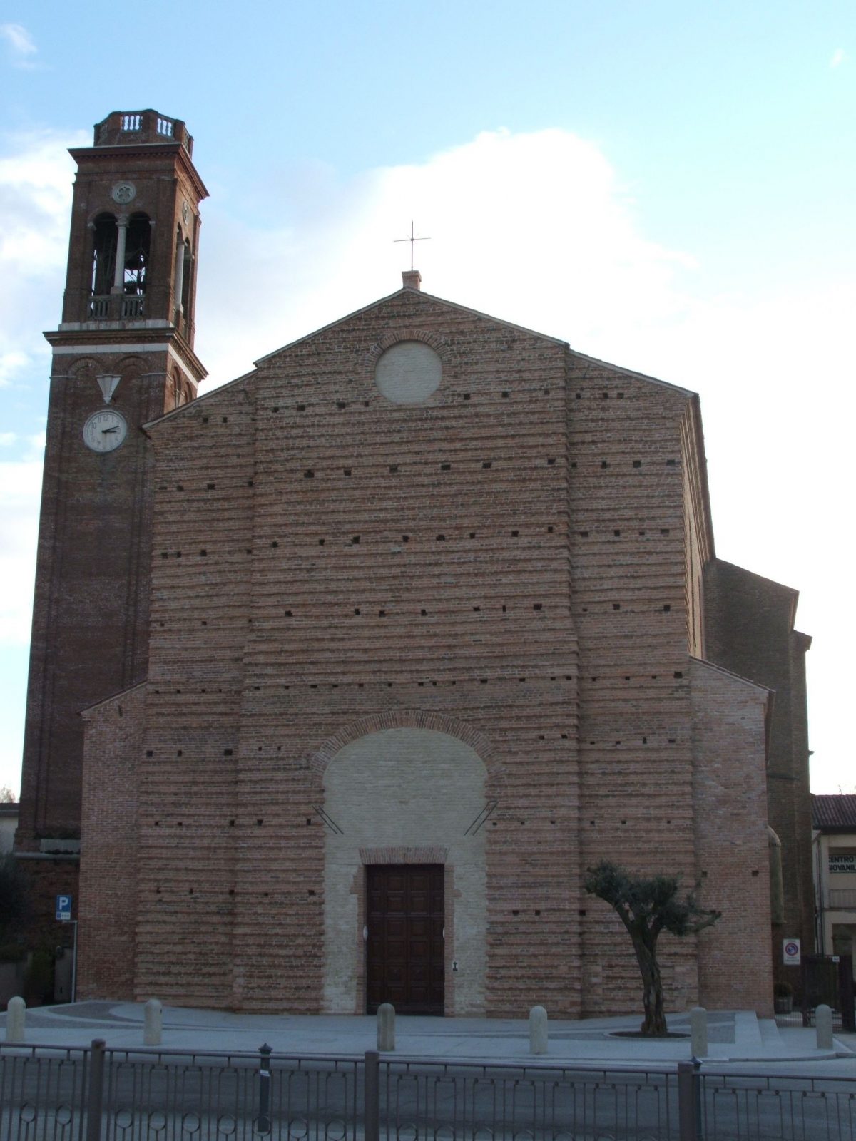 Parrocchia di S. Leonardo Diocesi di ADRIAROVIGO